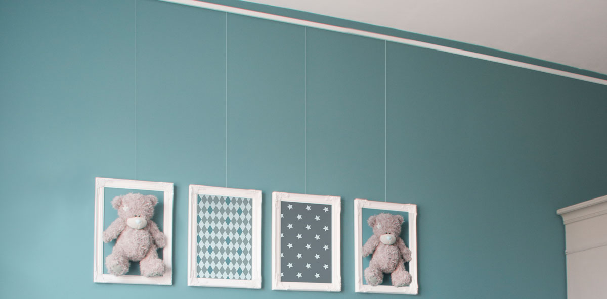 Bilderschiene minirail als Wandschiene im Kinderzimmer
